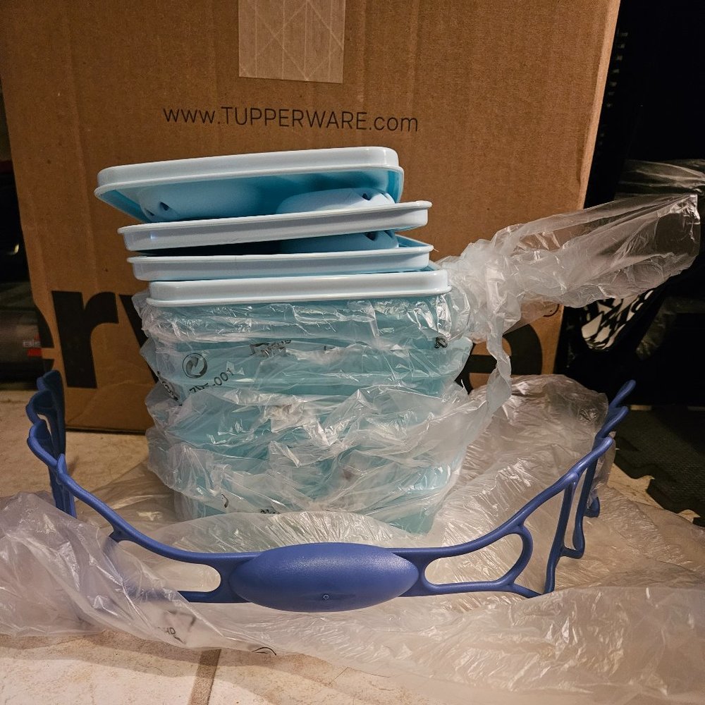 EXCLUSIVE CRYSTALWAVE GOODY BOX SET - Picture 5 of 5